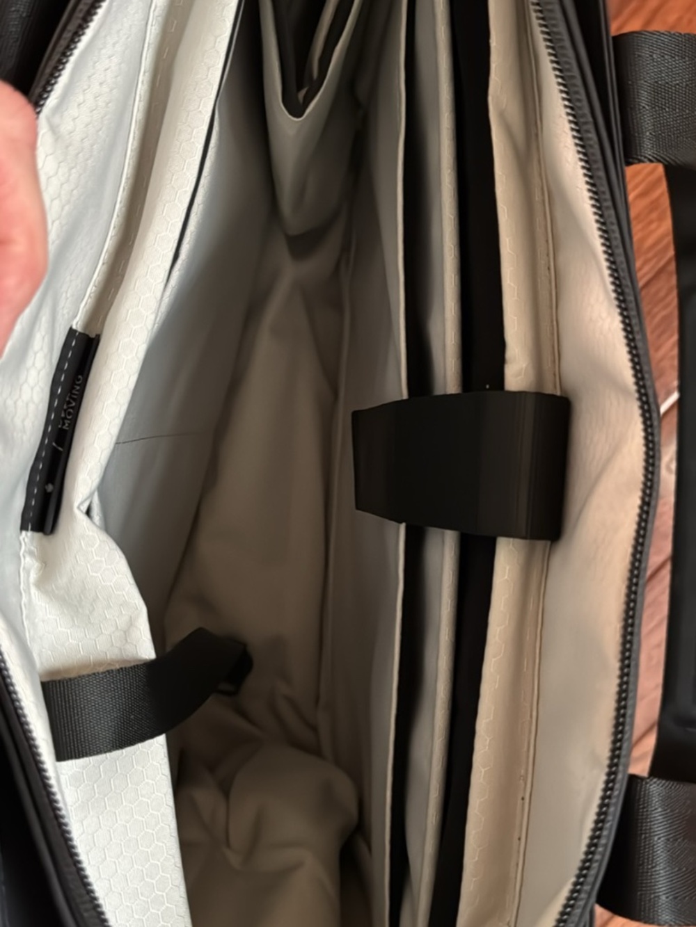 Alpacka Metro Tote - Picture 6 of 7